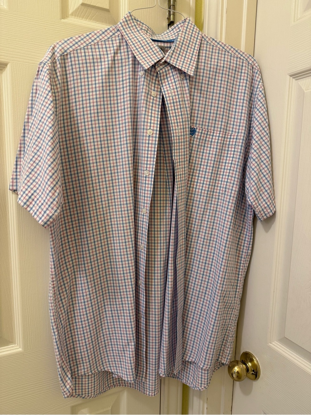 Cinch Short-Sleeve Button-Down Shirt in Blue and Pink Plaid
